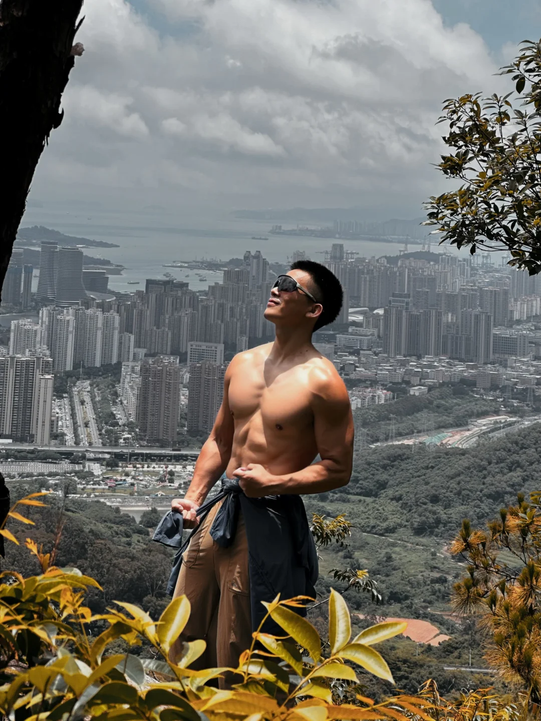 嘿，山顶的风景很值得～