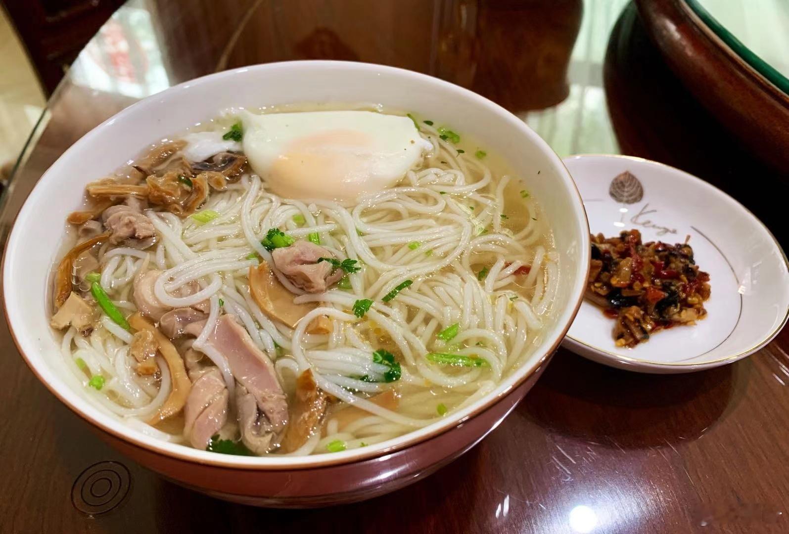 周三，周末盼望着盼望着就要来了。最近总希望时间可以过得快一点… 