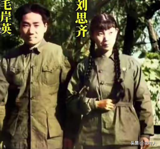 他去朝鲜前给妻子深鞠一躬，三次拥她入怀。没想到竟成永别！