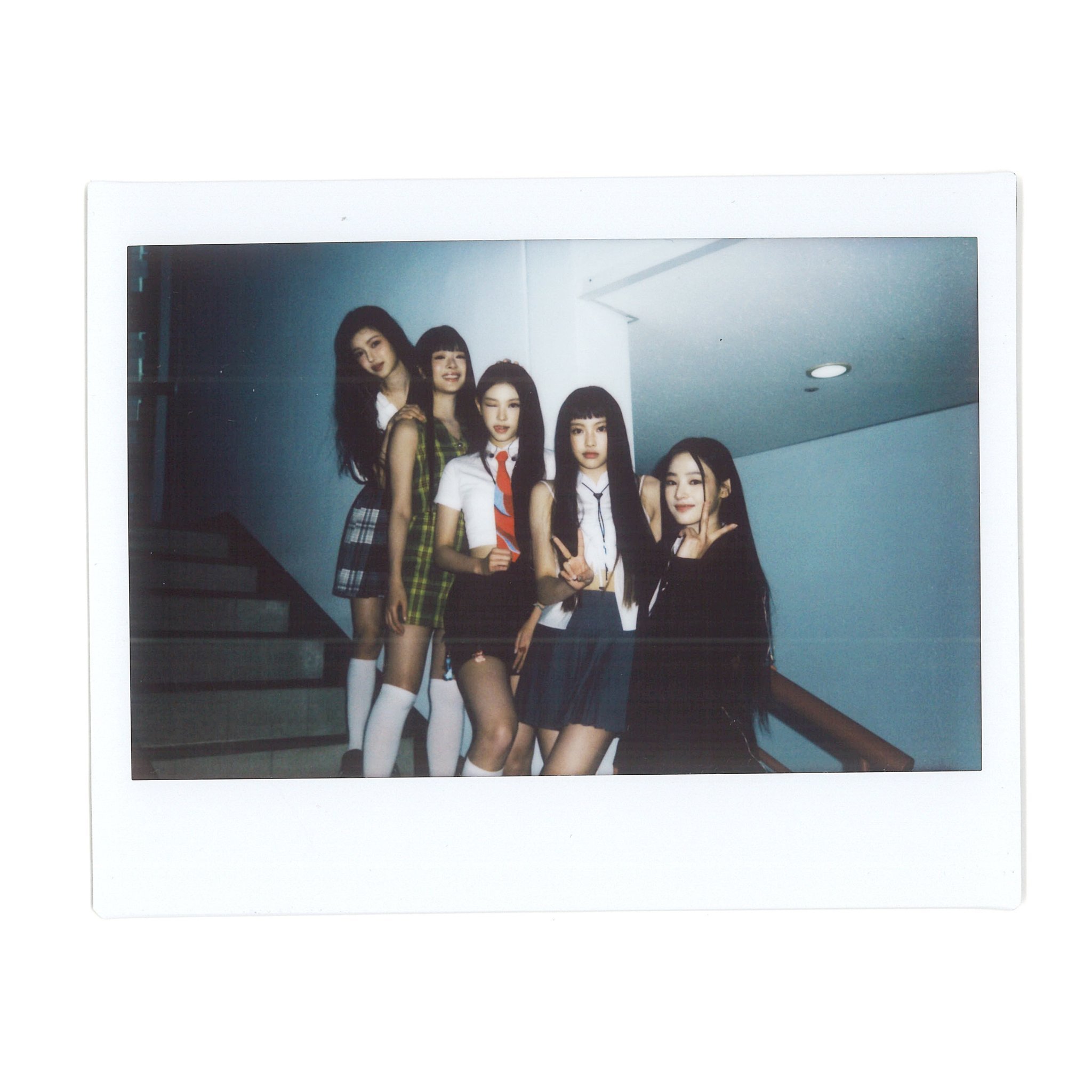 小鲸鲸的拍立得特别特别可爱的五个小女孩 🥺 ​​​