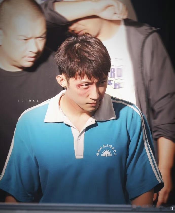 #黄景瑜演初中生#看到有粉丝说，剧中造型很有少年感，要说很帅，可以理解，少年感？