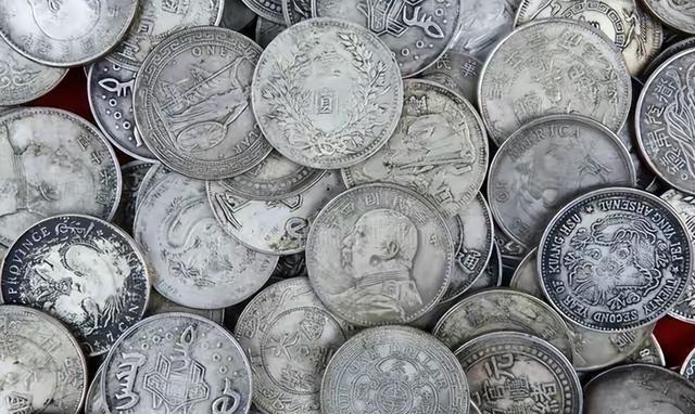 民国时期一块大洋能有多值钱？
首先得把概念捋直了。民国的大洋，那是统称，花样多了