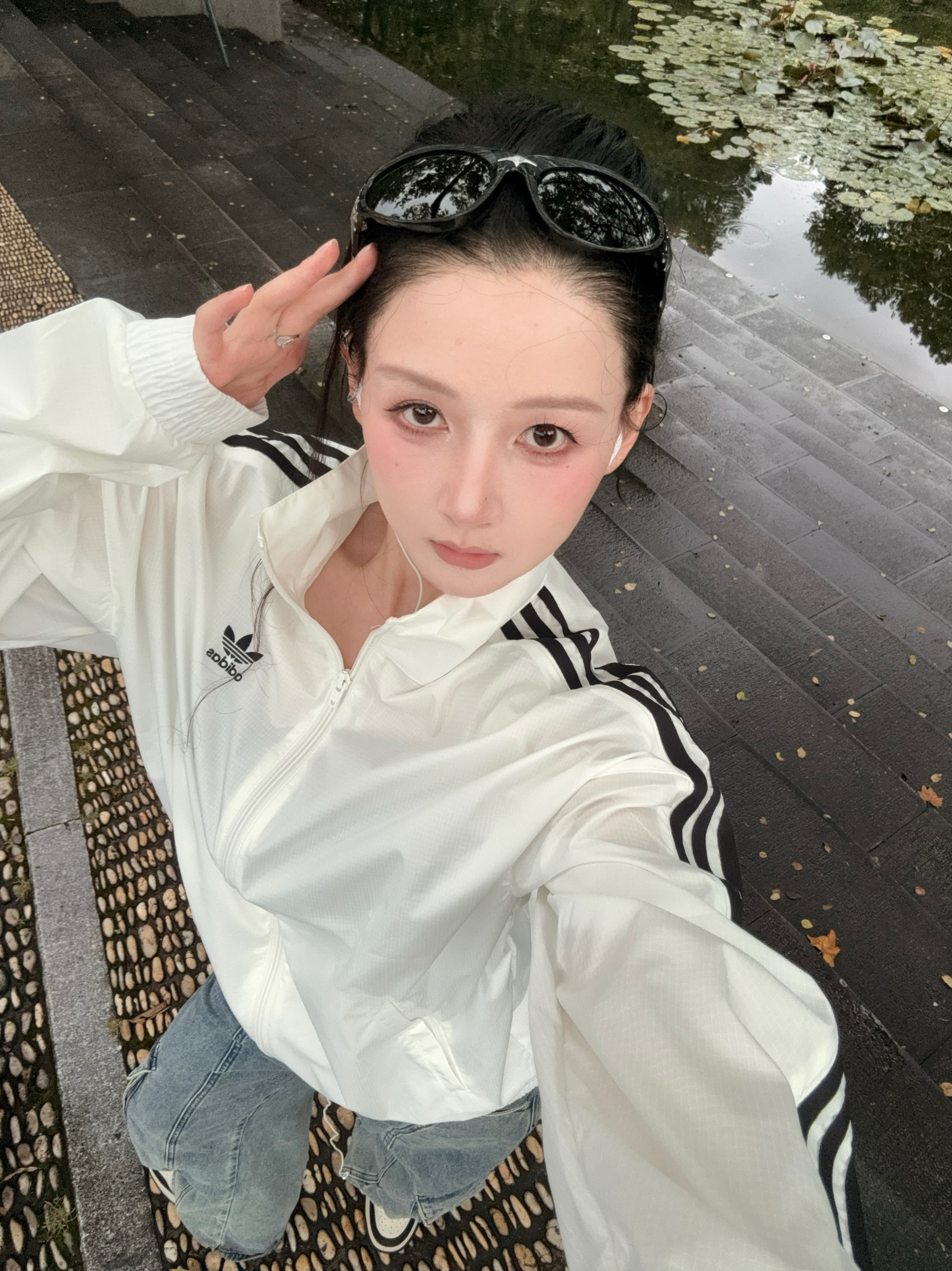 出门溜溜自己 