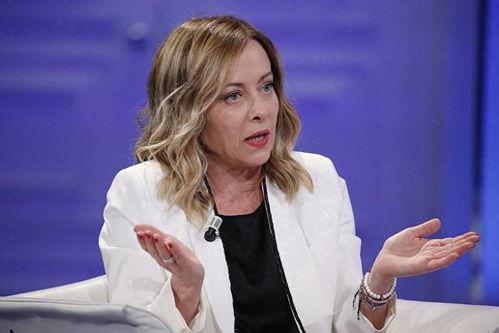 意大利总理梅洛尼，绕着中国跑了一大圈，把最精彩的一出戏，留在了1月19号。

1