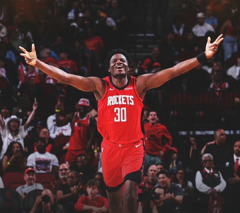 G1G4：主直播间G2G3：火箭直播间目前首轮已知的四场是这个排班哈，在咪咕，等