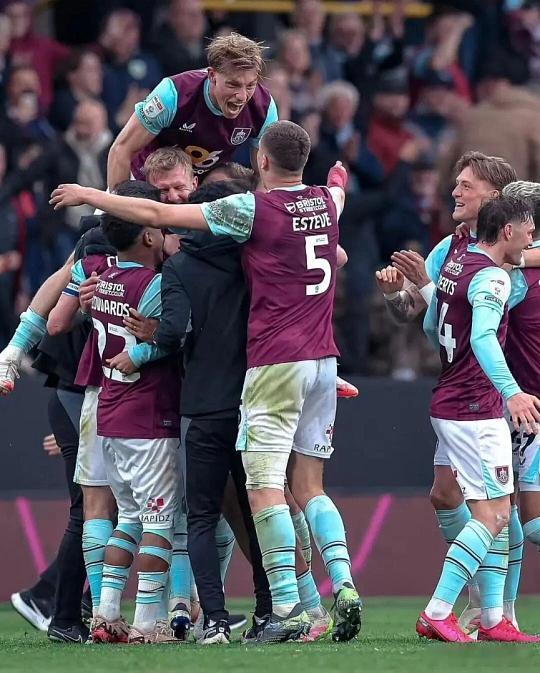 025   英超    伯恩利 VS 阿森纳英超 阿森纳如今可以说是英超最为强势