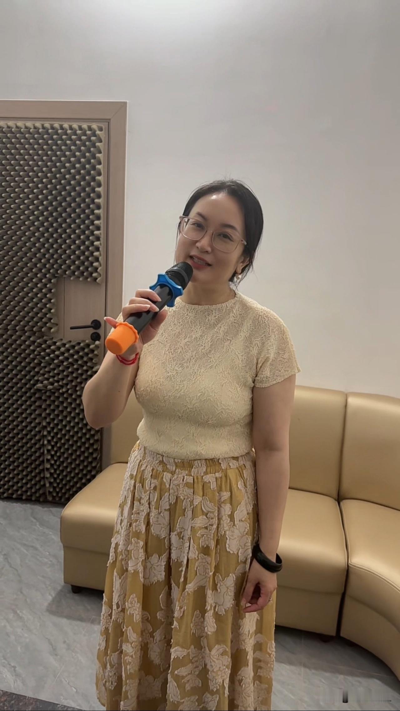 我想吃少一点，非要把我养胖胖的[捂脸][捂脸]。

七天断食虽然不是减肥，但是悄