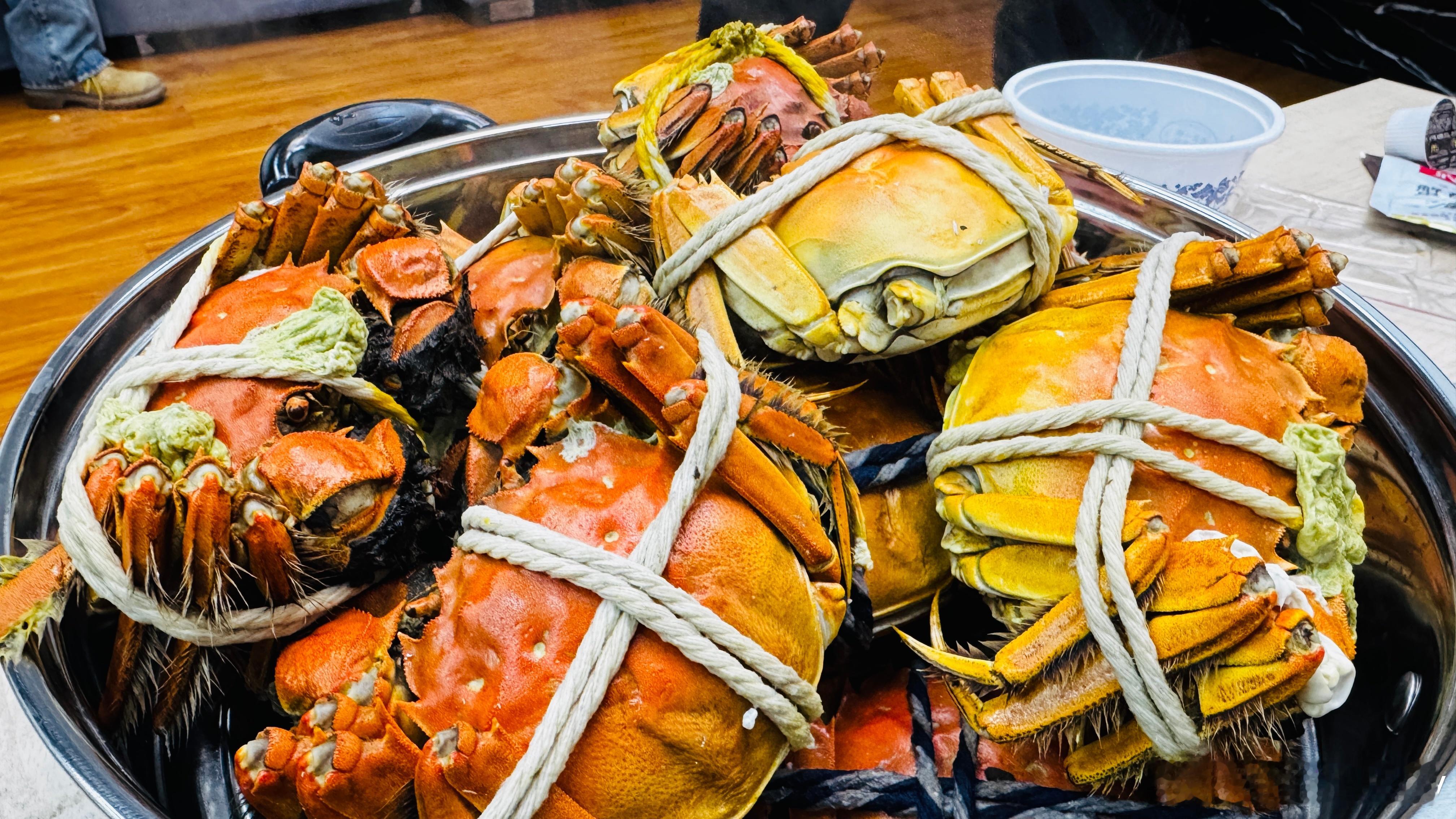 不说了，就算痛风我也要吃爽[污][污][污]  ​​​