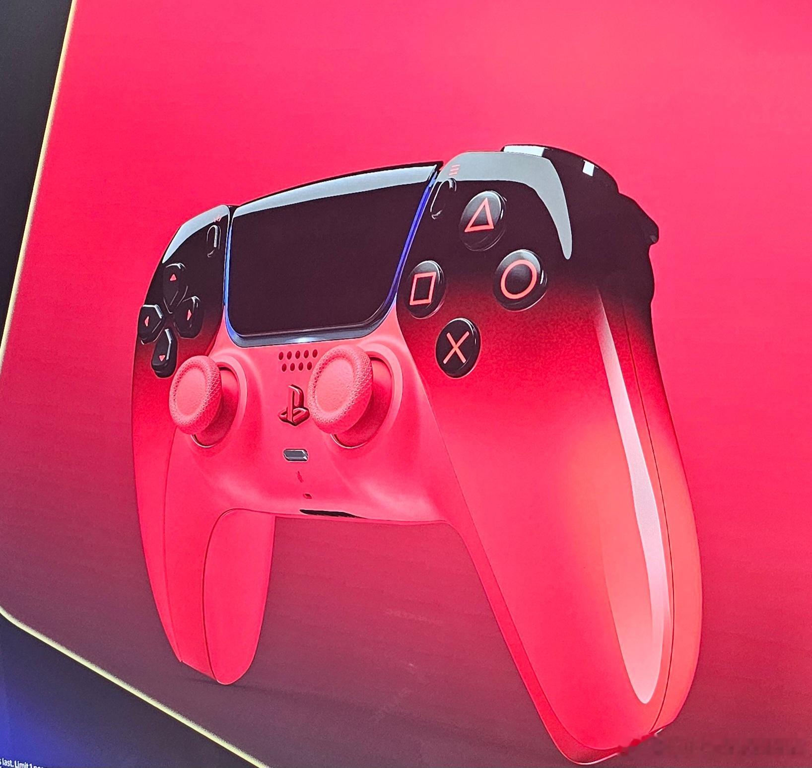 诶卧槽这个手柄🎮好好看……吕营配色啊(心动ing💗…… 