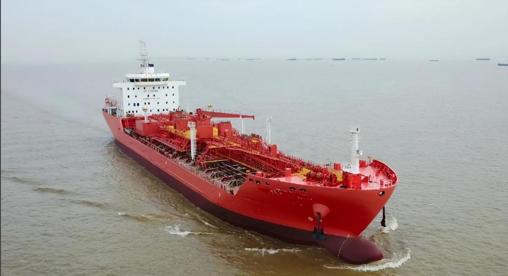 所有人都等着中国在南海跟菲律宾硬碰硬，结果北京出了一张谁都没想到的牌 ——26 