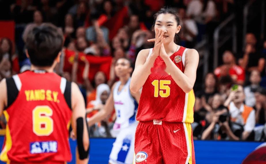 中国女篮61-90不敌法国女篮，看看数据谁应该来背锅？
张曼曼：3分1篮板1助攻