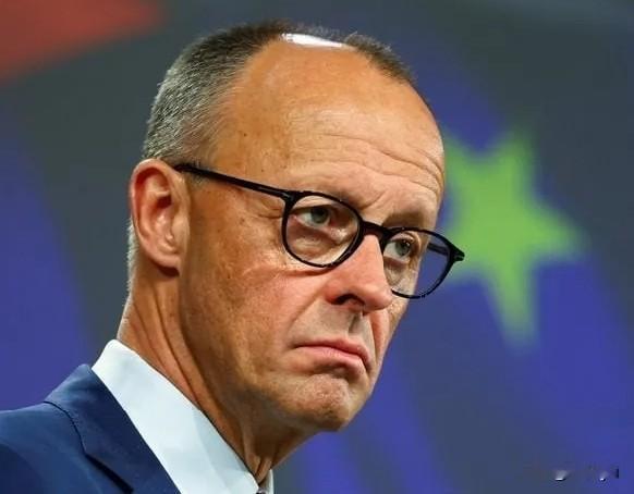 德国总理默茨称：“伊朗必须重返谈判桌，必须停止拖延时间，它不能再挟持整个地区乃至