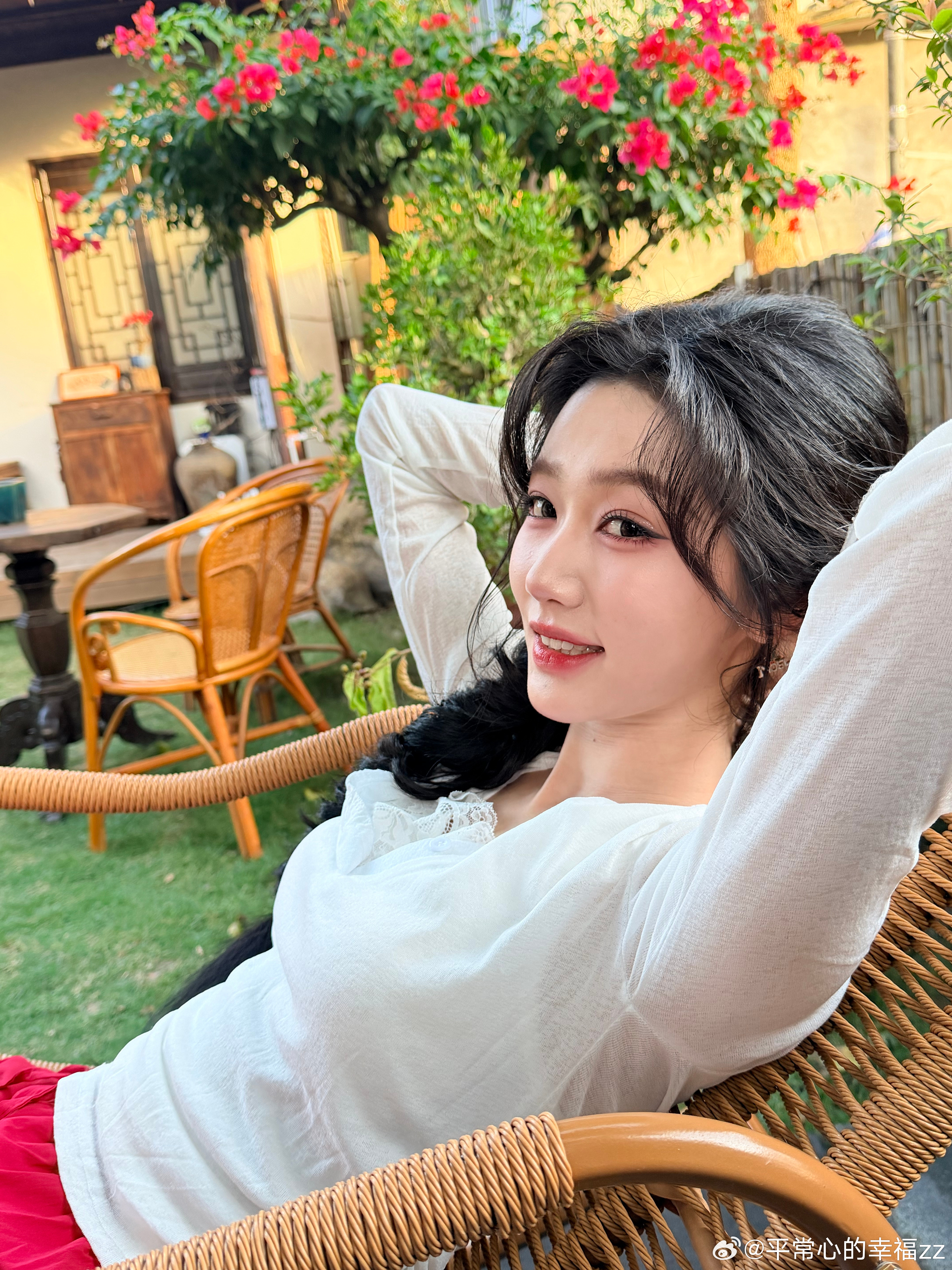 岳雨婷闯婚房反转！完整视频曝光，全员开心何来冒犯？短剧演员岳雨婷 “强闯婚房宣剧