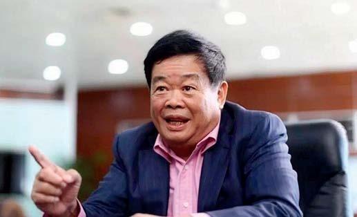 [中国赞]1994年，曹德旺在法庭上指着庭长的鼻子说：我听说只要200万，你就能