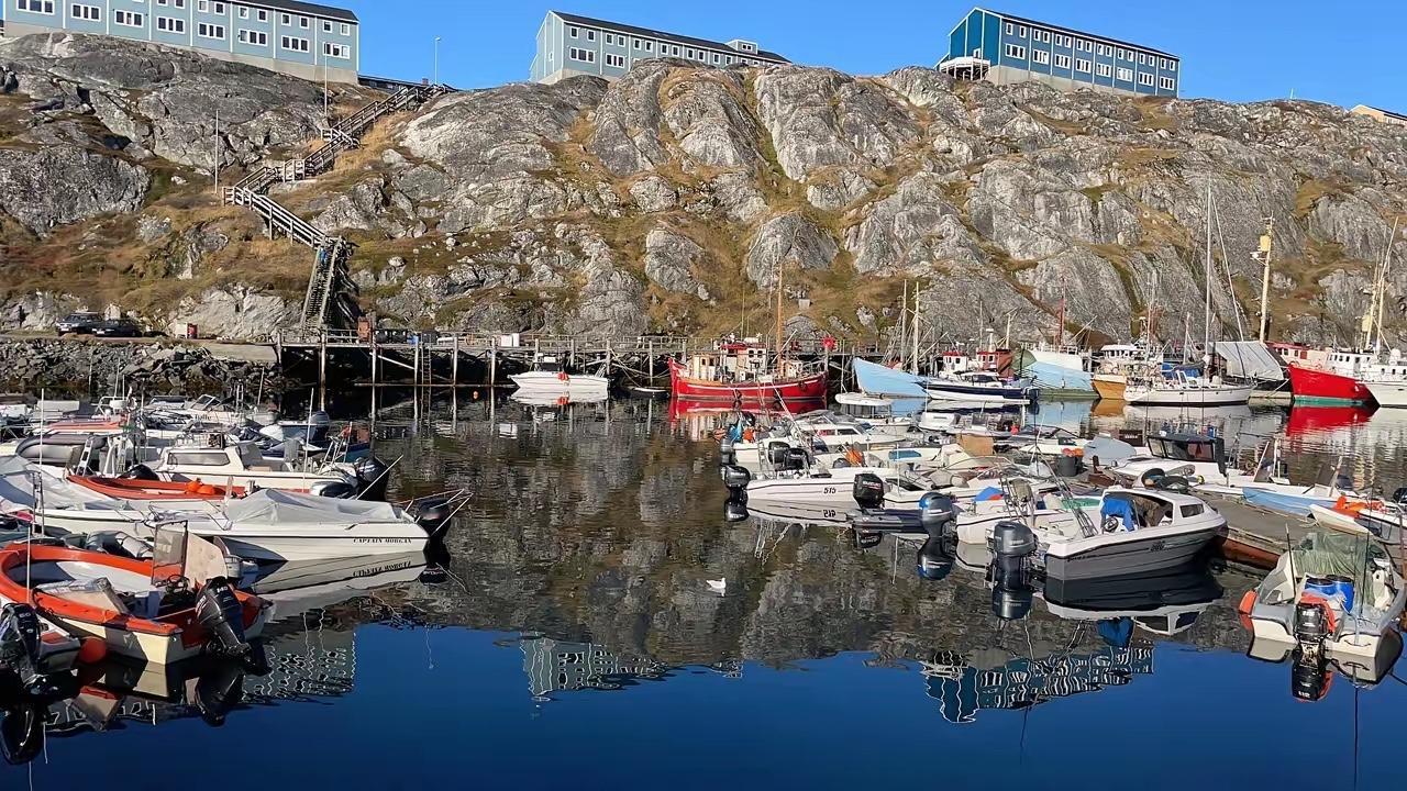 大家多多少少对格陵兰岛的宗主国丹麦表示有点同情，不要忘了丹麦女首相，可是呼吁对我