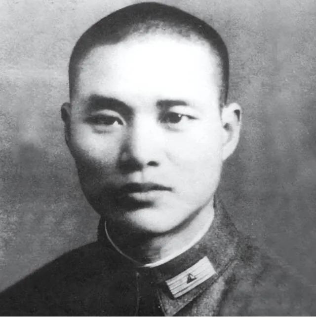 1949年10月1日，是新中国成立的日子，当时全国还没解放，在西南等省还有国民党