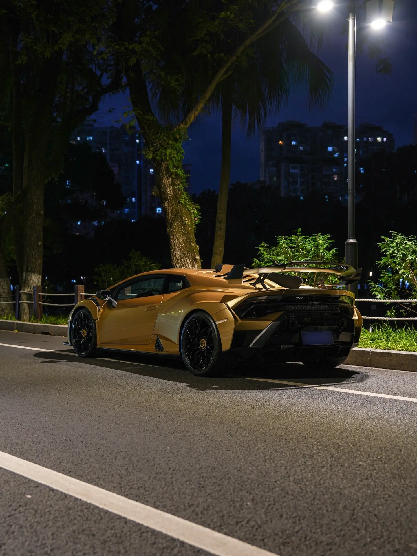 Lamborghihi Huracan STO sto街拍