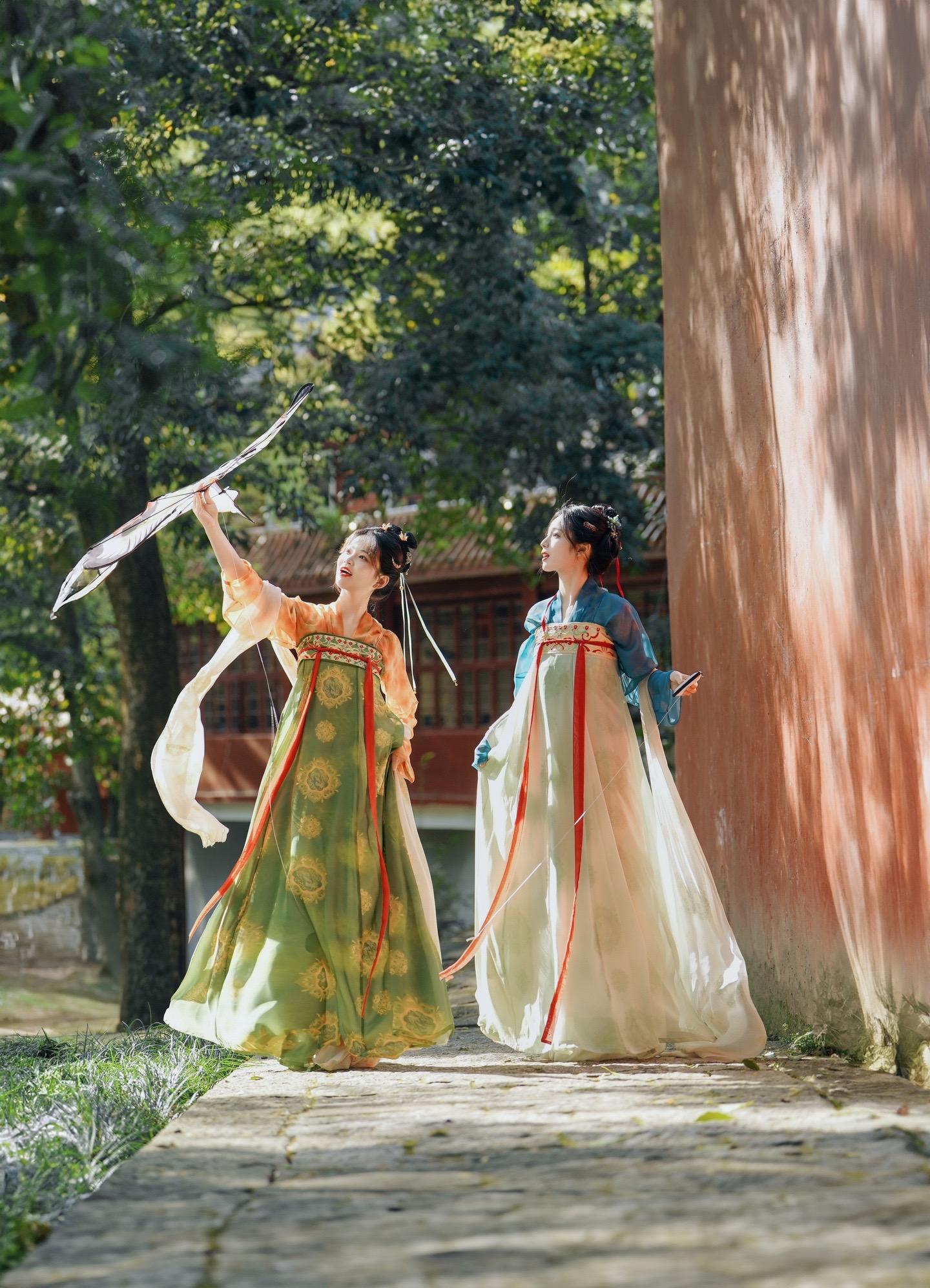 长安故里。汉服