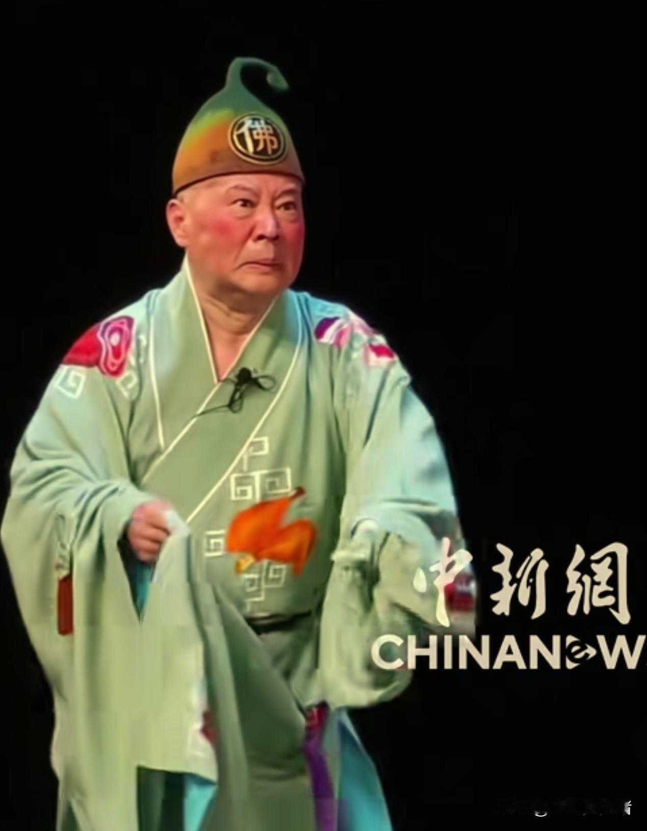 看到郭德纲被重罚，
终于明白了，
为什么《弹起我心爱的土琵琶》不能乱改！原因很简
