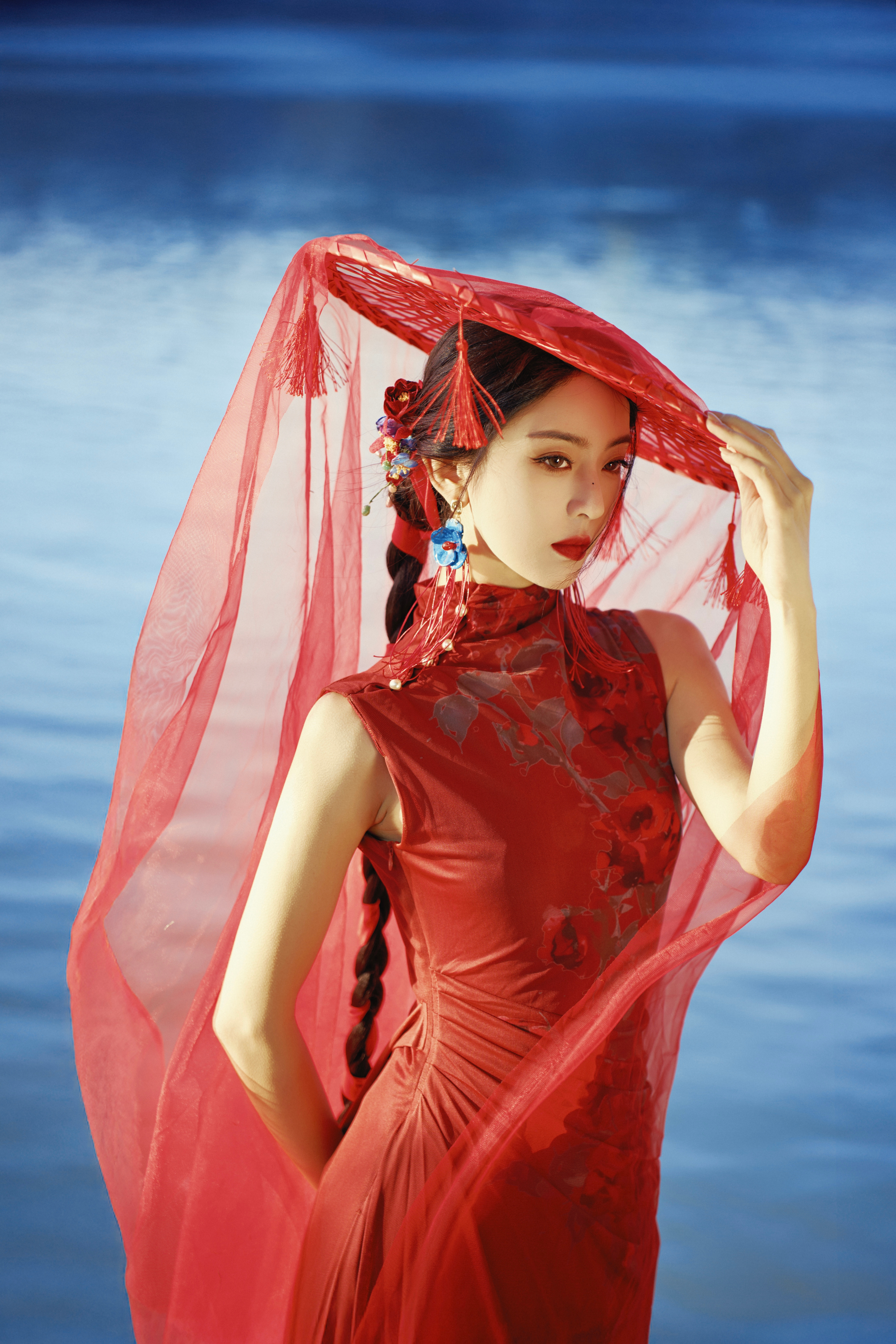 “跟着红尘 跟随我浪迹一生” 