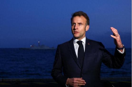 法国航母摊上大事了，马克龙跑去中东露脸，结果把屁股给露了出来

近期，法国总统马