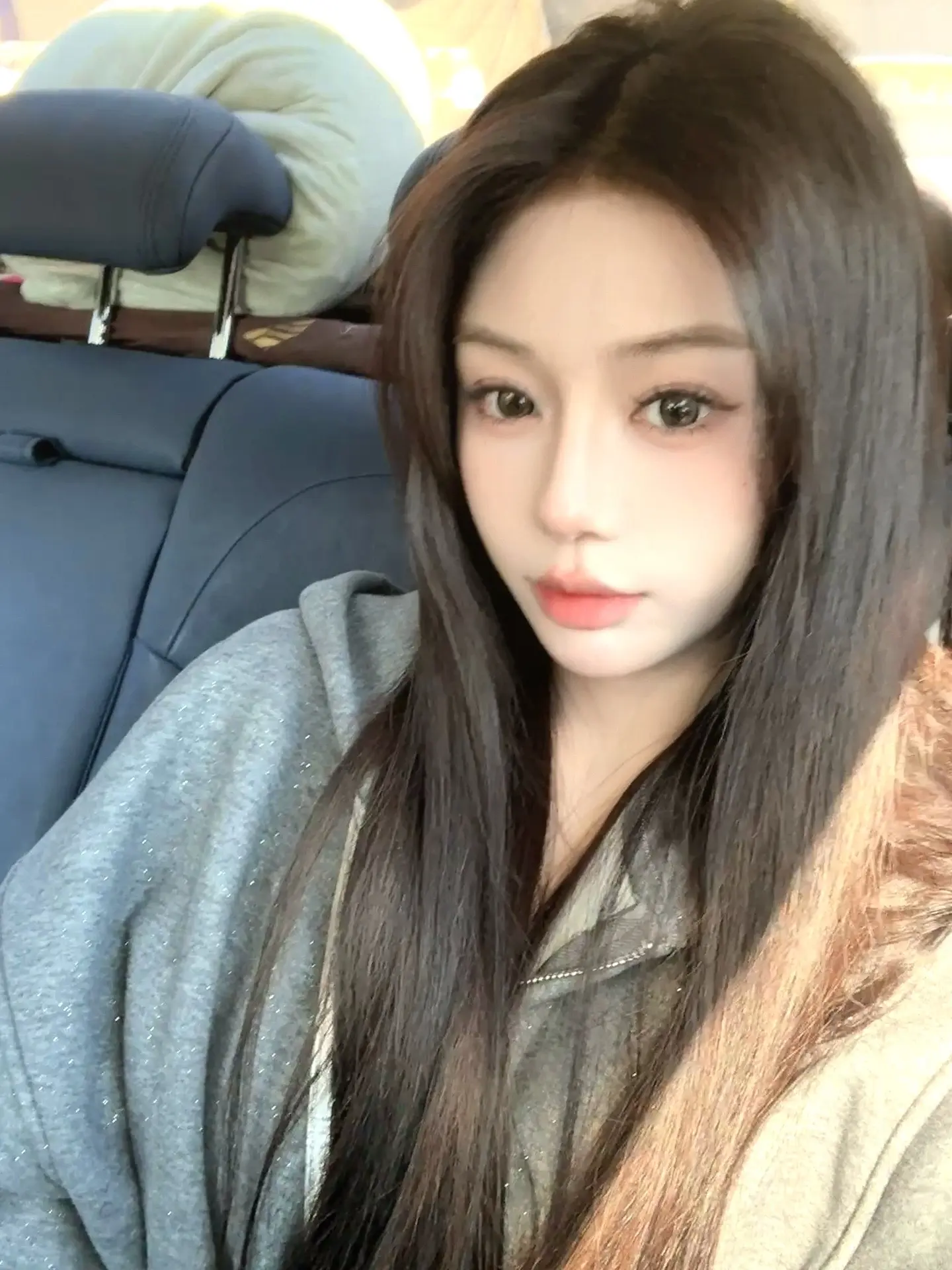 不要被小事打倒 我是打不死的小强。