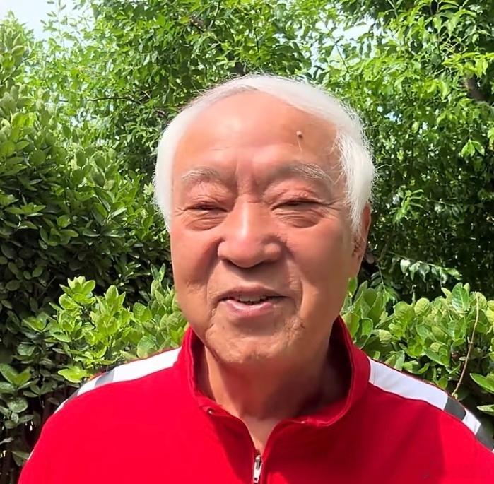 热搜让我想到一个人，著名相声演员牛群，当初满腔热血到蒙城，办了很多实事。后面某次