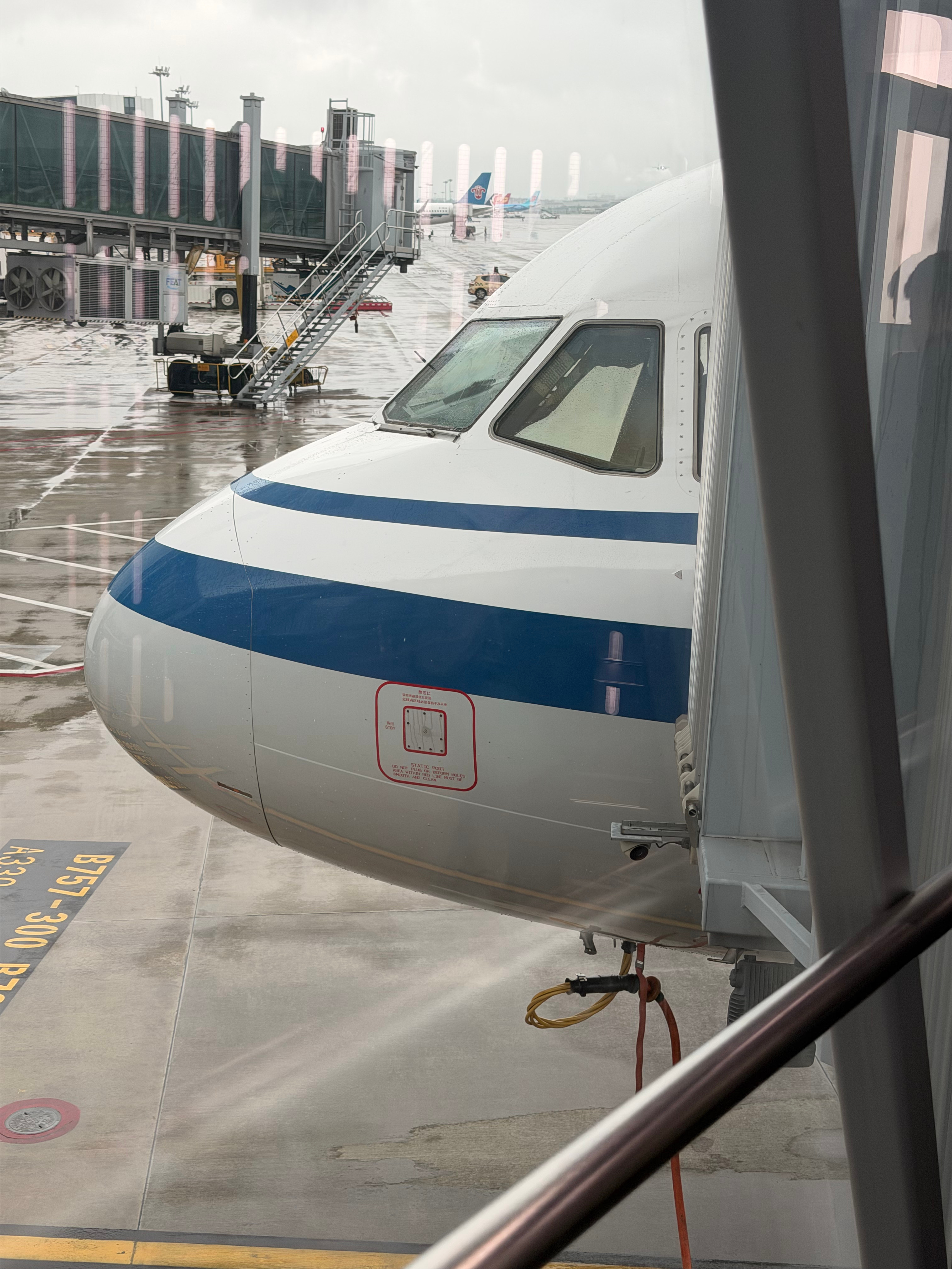 多睡一分钟，路上练轻功。早安，小蜜蜂们心灵麻辣锅