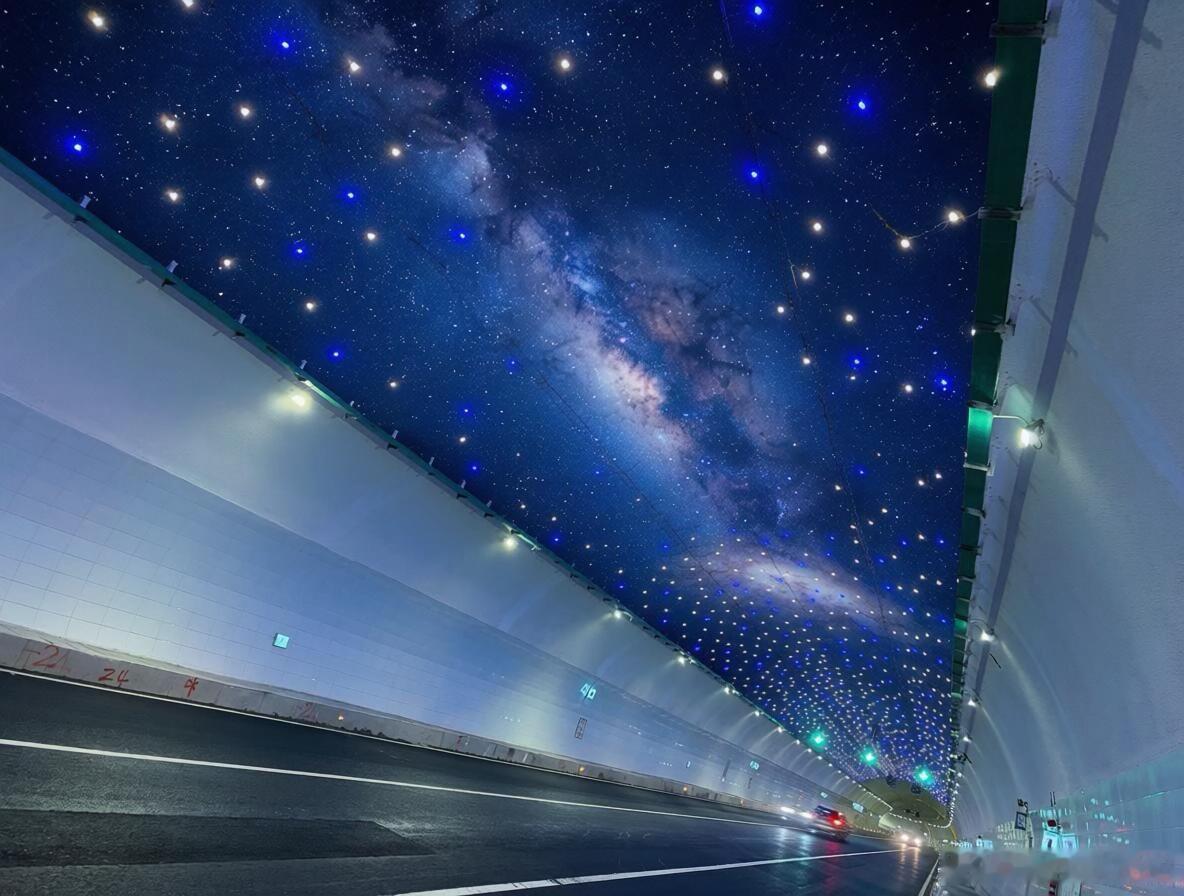 人需要一些到此为止的勇气，不是所有的故事都要写到最后一页才甘心，也不是所有的关系