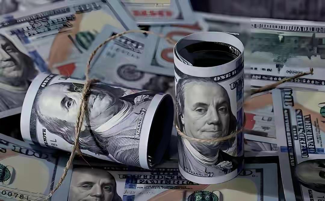 这两天金融圈最大的瓜，莫过于老美那让人眼珠子都快掉下来的骚操作了。上个月，美国的