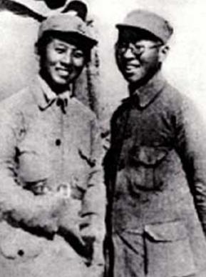 1941年冬，山东沂蒙山，23岁的八路军女干部辛锐，怀着5个月身孕，双膝被子弹打