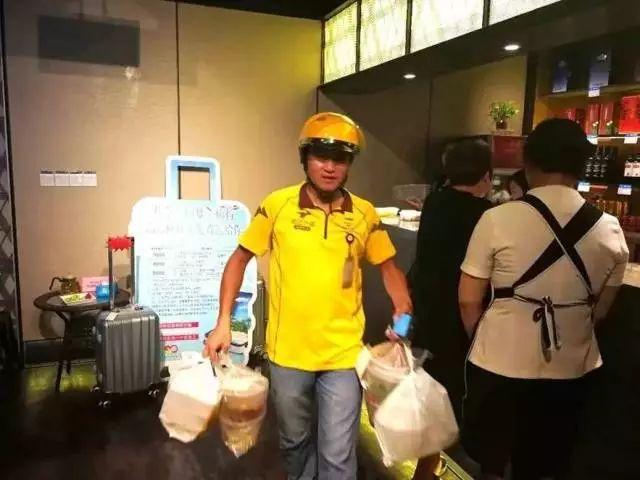 三十五亿罚单落地，外卖平台究竟在哪个环节触碰了监管红线，以至于让原本高效的产业模