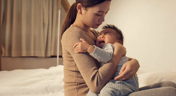 诺如病毒，也叫诺瓦克病毒，该病毒全年均可感染，每年10月到次年3月高发，是引起急