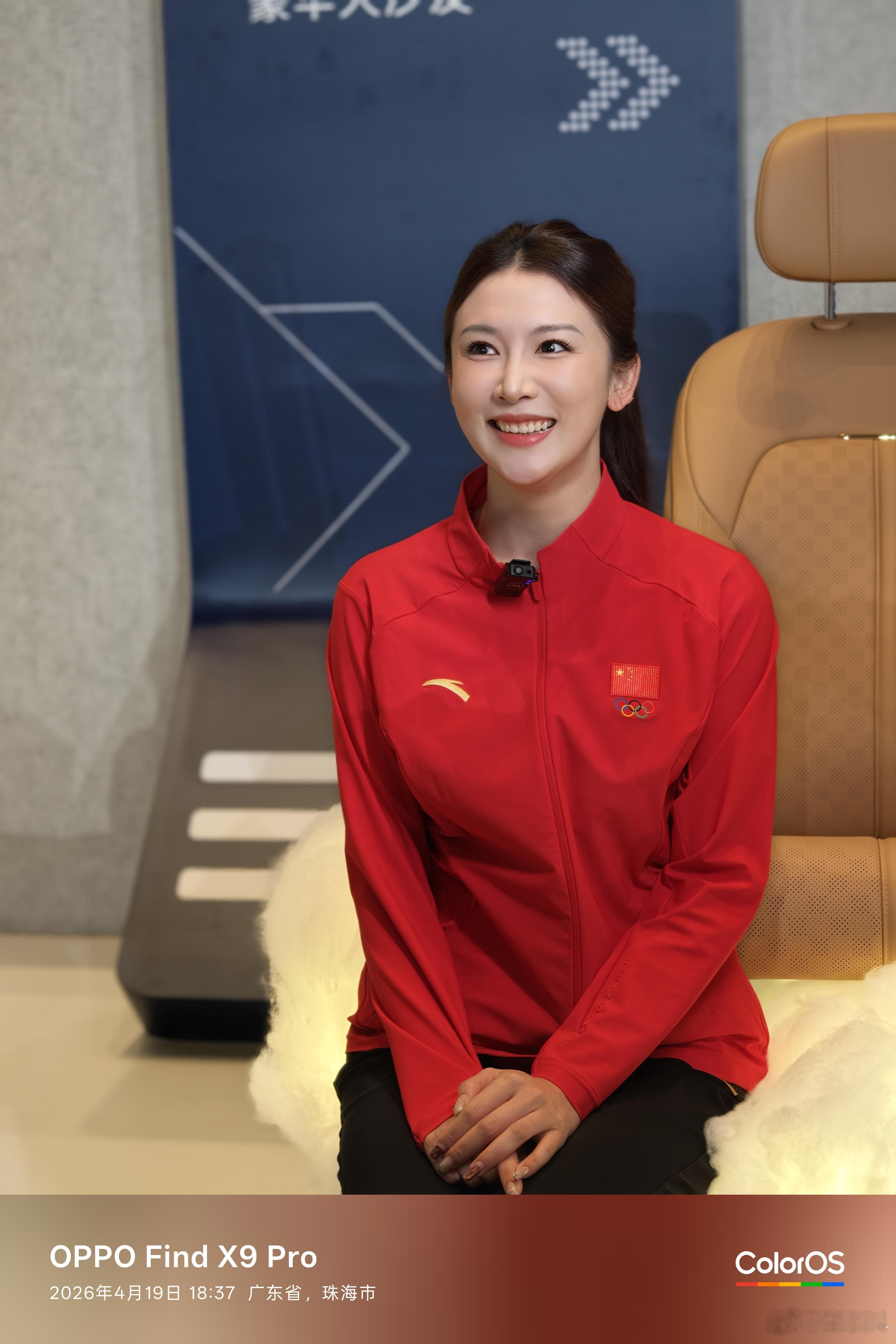 参加星途EX7的发布会，突然有个感慨,这一个是标枪的奥运冠军，一个是花样游泳的冠