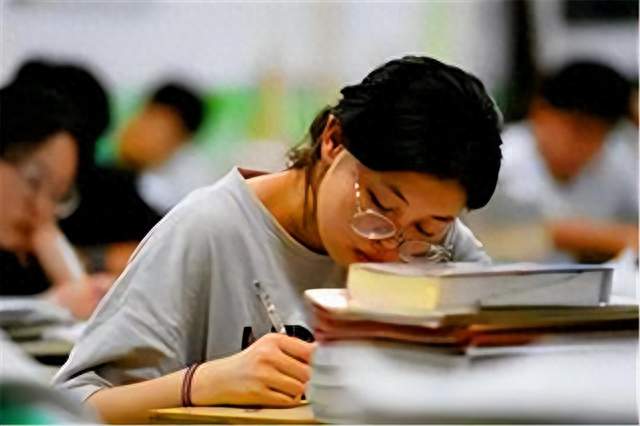 美国高中生的“AI代写”，我该怎么让孩子远离？