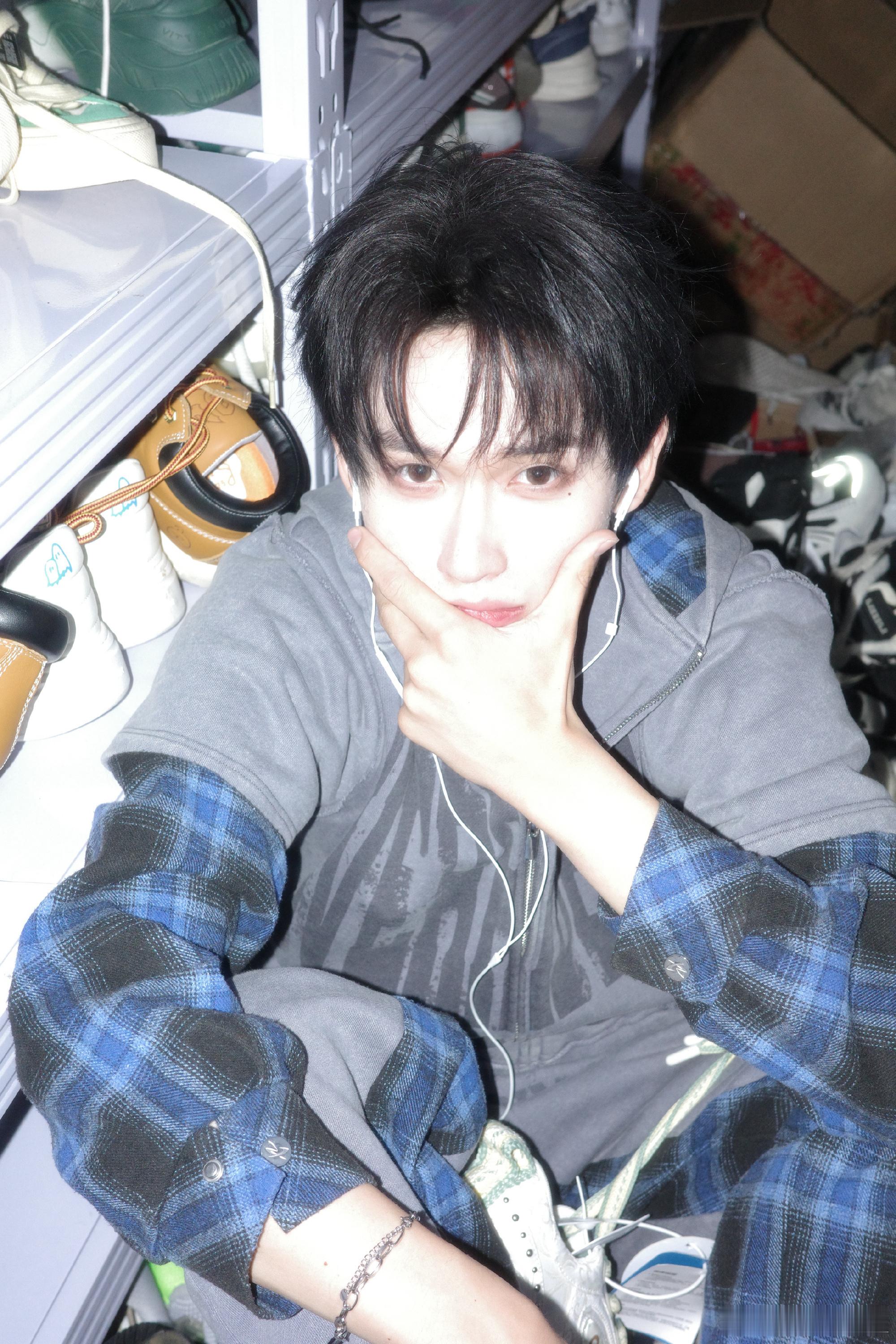 余宇涵我们的爸爸2观察员余宇涵加盟我们的爸爸2啦，担任观察员也太适配了吧！温暖的