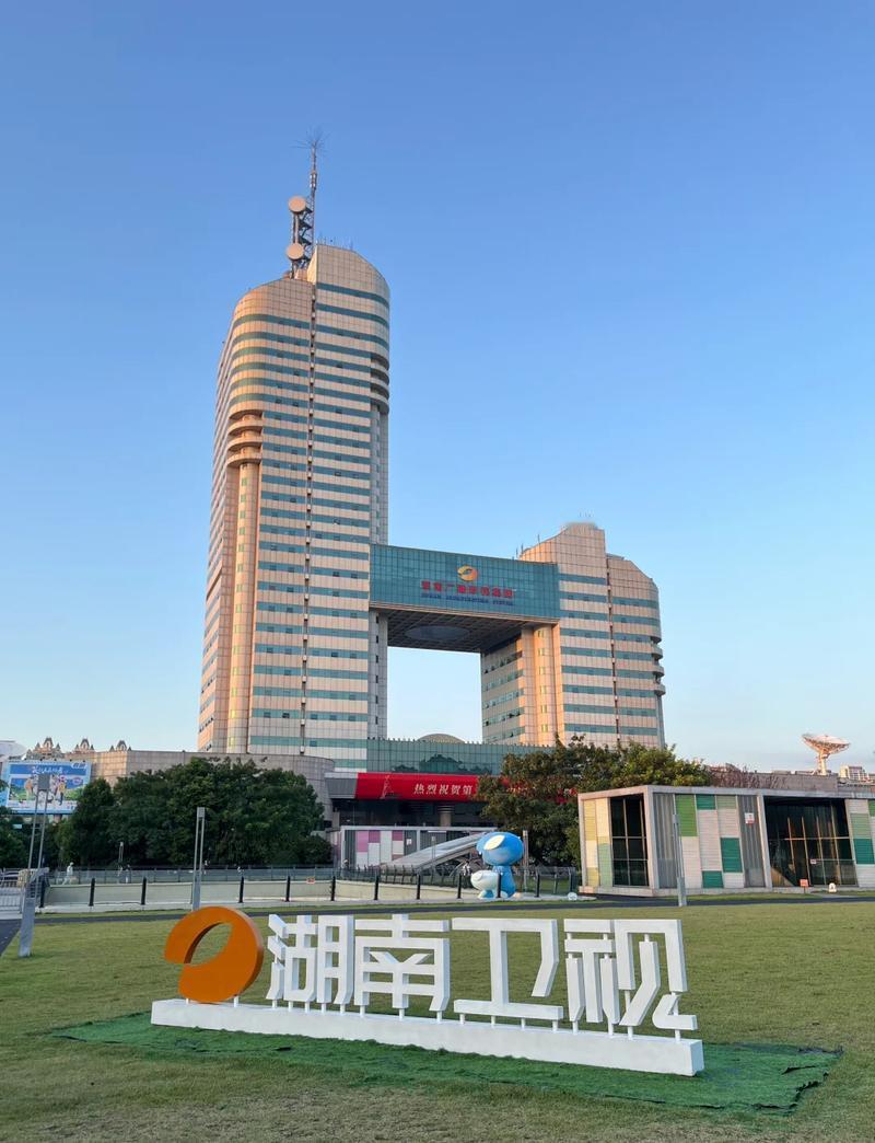 跑男没去过湖南录制盘点《奔跑吧》十余季录制足迹，节目走遍国内众多省市，多地都留下