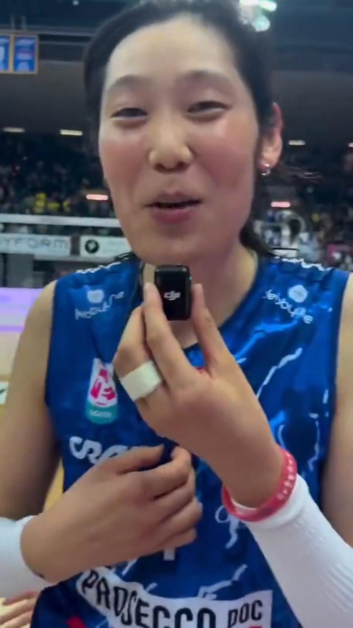 祝你生日快乐。
wonderful merry christmas，tell m