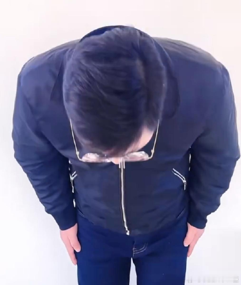 不让卖小米事件当事人道歉道歉了，所以有瓜大家可以慢慢吃，说不定有反转！ 