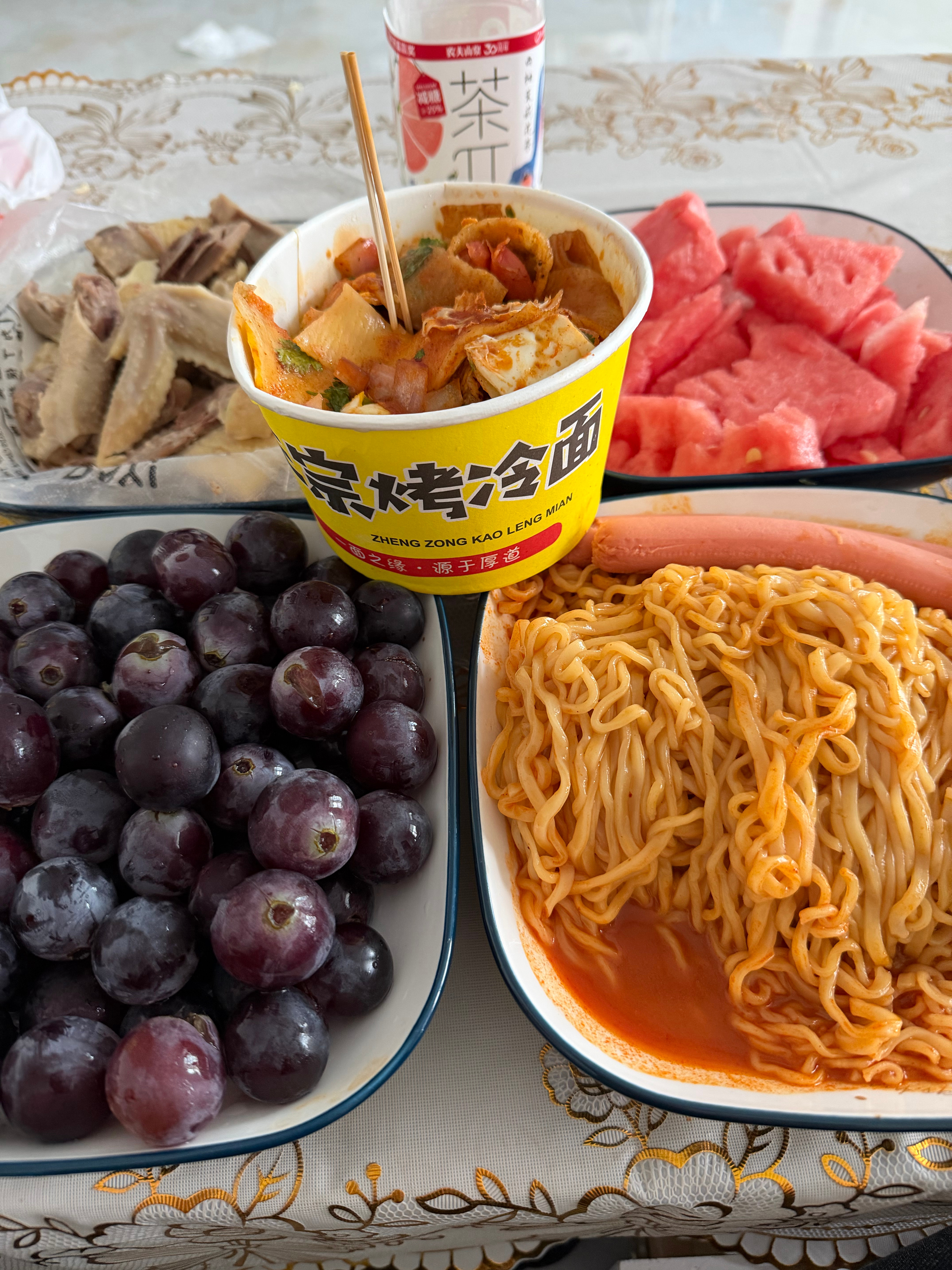 这是我的早饭 哈哈哈哈 