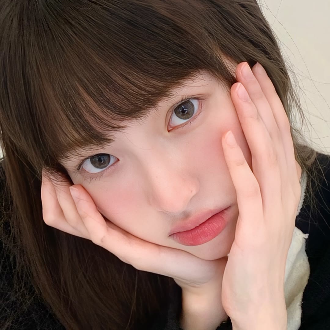 头像女 