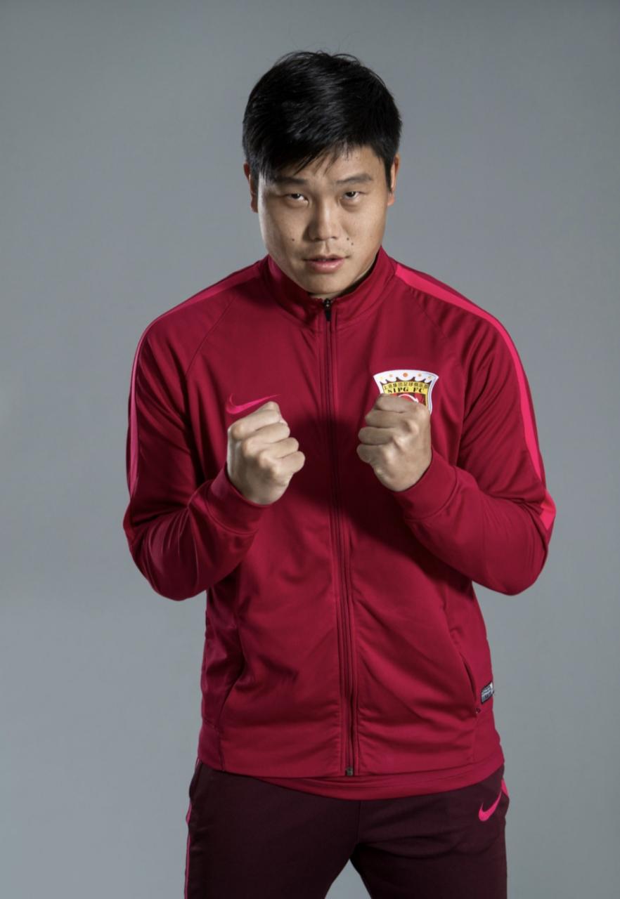 海港球迷还是非常期待蔡慧康能够未来出任海港主帅！因为这就真正的俱乐部传承！昨天赛