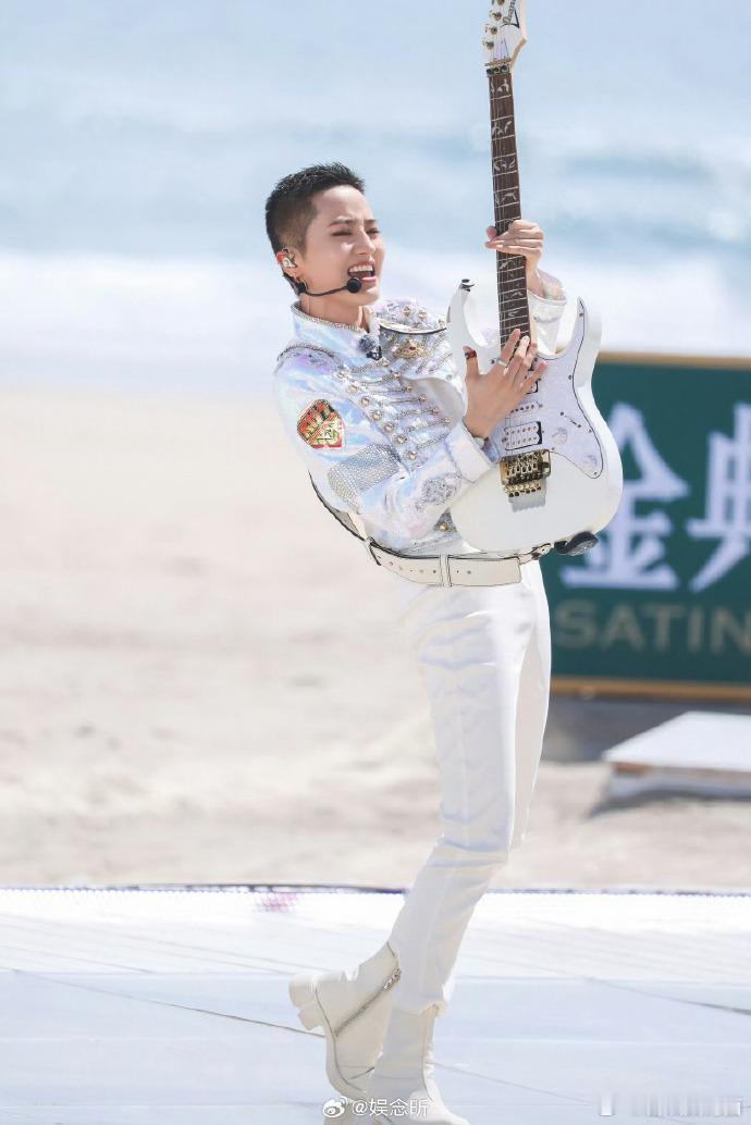 蒋一侨倪虹洁江一燕限定空气乐队谁懂！《浪姐 6》里蒋一侨、倪虹洁、江一燕组成空气