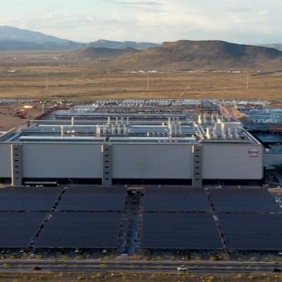 “尴尬了！”
特朗普万万想不到，自己绞尽脑汁从中国台湾地区“抢”来台积电，到最后