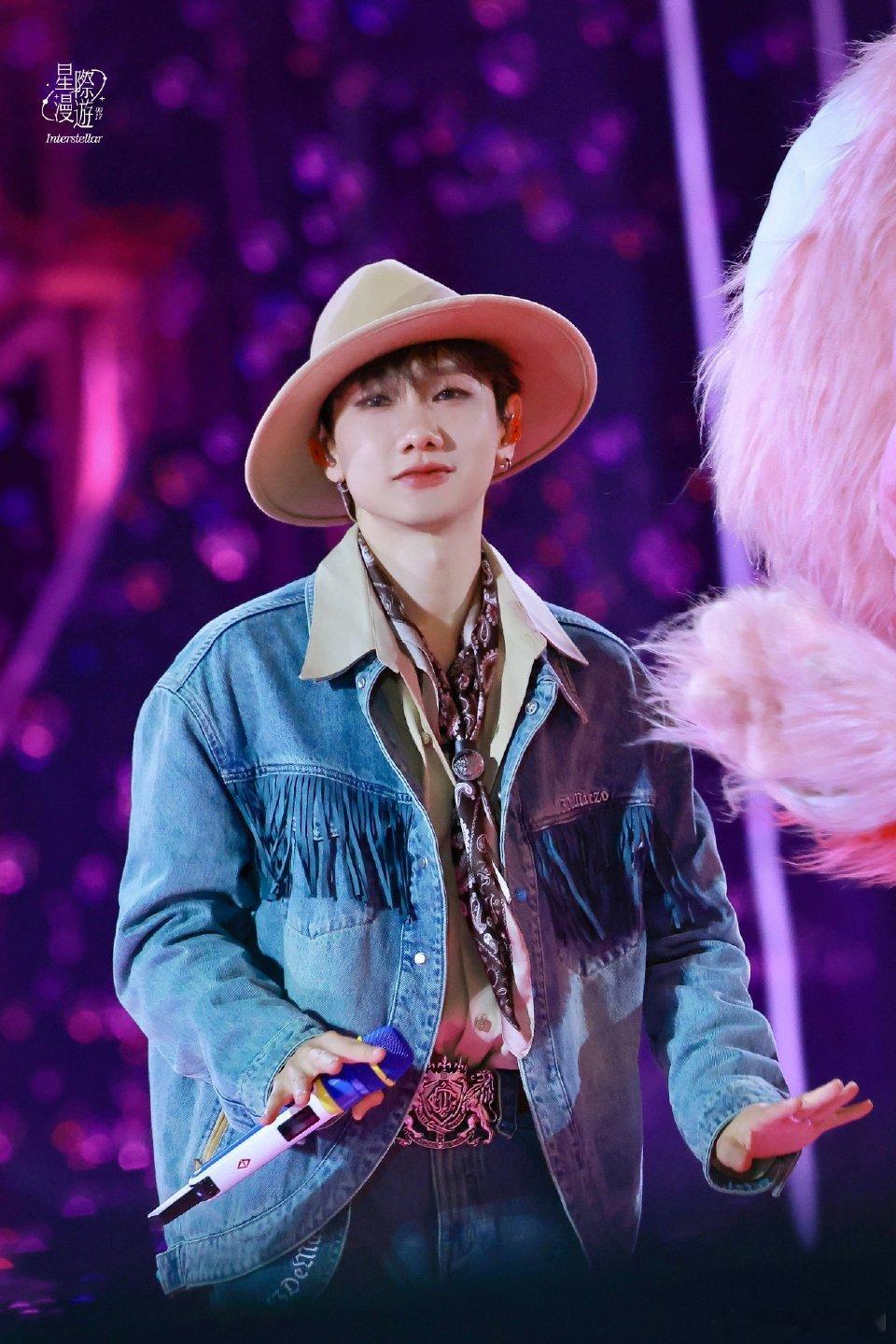 被汪苏泷的改编狠狠圈粉！《像晴天像雨天》加 rap，还藏着回忆杀，浪漫值直接拉满