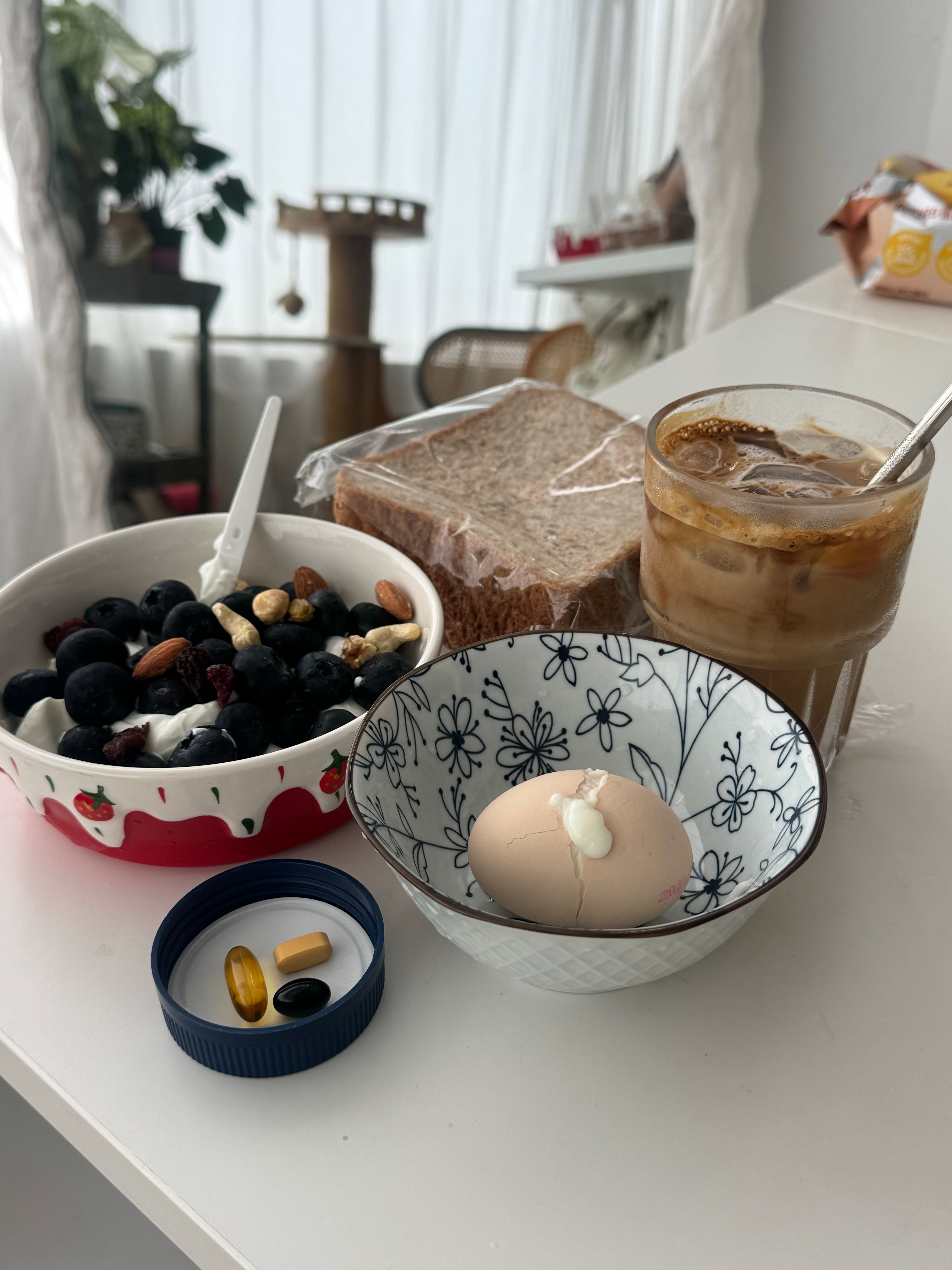 早啊～吃早餐惹 