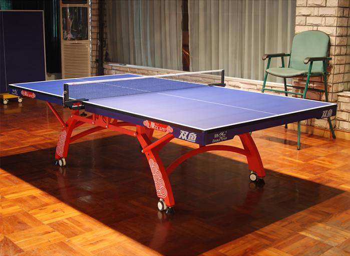 乒乓情书

我是你球台边那棵沉默的橡树
我是你挥拍时划破空气的书
我是你汗水滴落