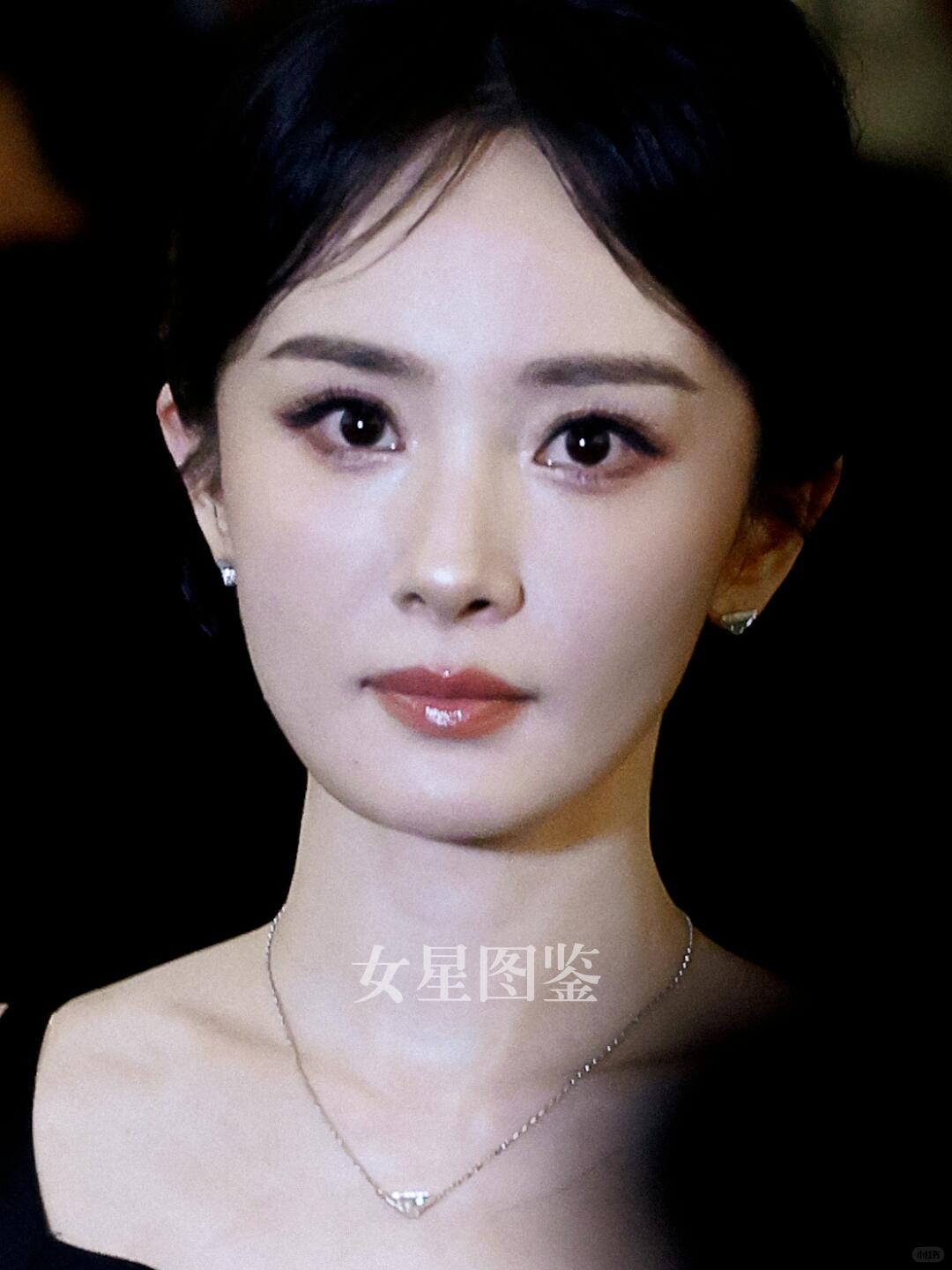 杨幂杨幂生图 这竟然是一组生图，幂神的脸蛋太权威了
