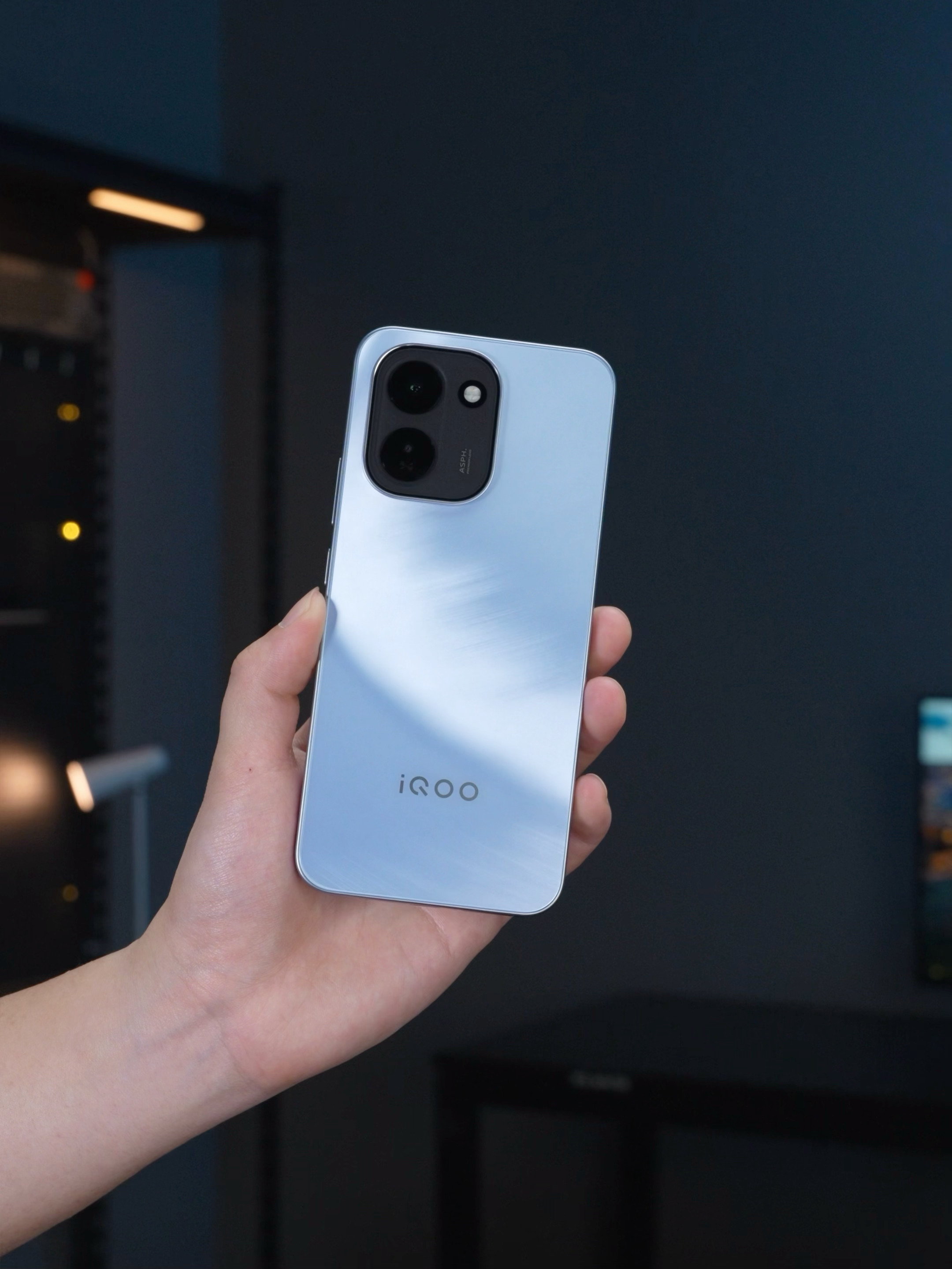 iQOO Z11真机实拍3 月 26 日 19 点发布即开售貌似是iQOO首个1