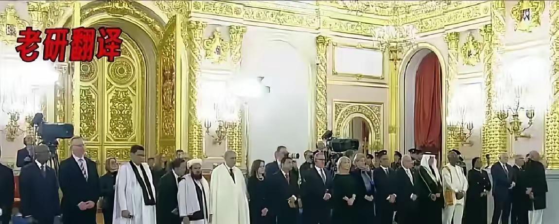 普京近日表示：“不应为了自身国家安全，就武力干涉他国。”

这话太意外！普京突然